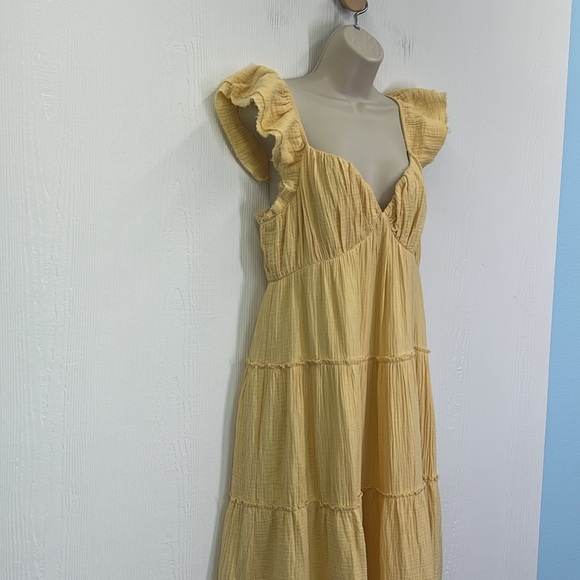 Free The Roses - Yellow Sweetheart With Raw Edges Details Maxi Dress Size  Large - Picture 6 of 14